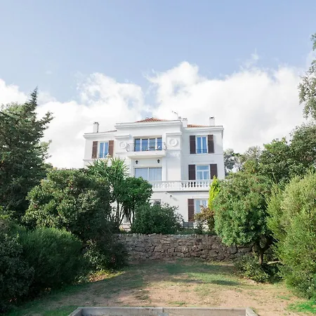 Les Roches Apartman