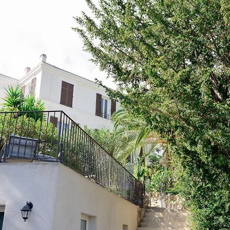 Апартаменты Les Roches *