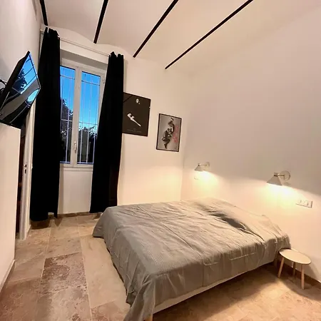 Les Roches Апартаменты Мандельё-ла-Напуль